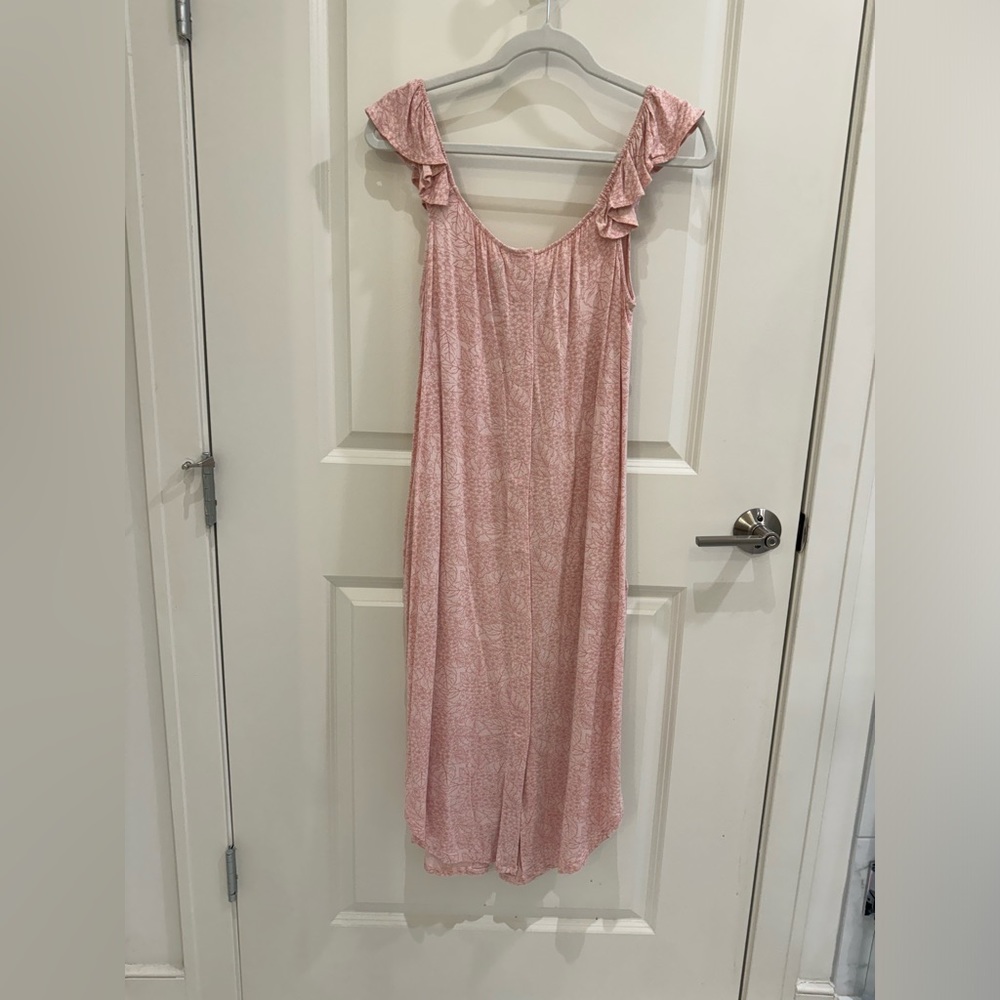 Kindred Bravely Ruffle Strap Labor & Delivery Gownn Size M/L NWOT